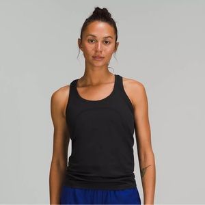 Lululemon, Swiftly tech racerback tank top 2.0, size 4, black.
